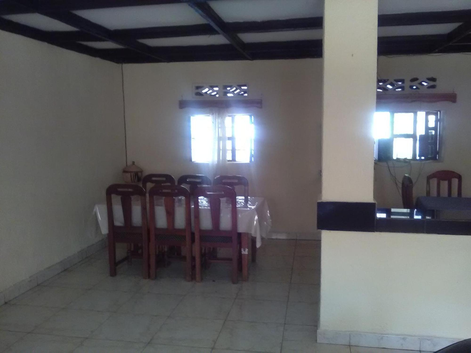 Gloria Motel Cyangugu Luaran gambar