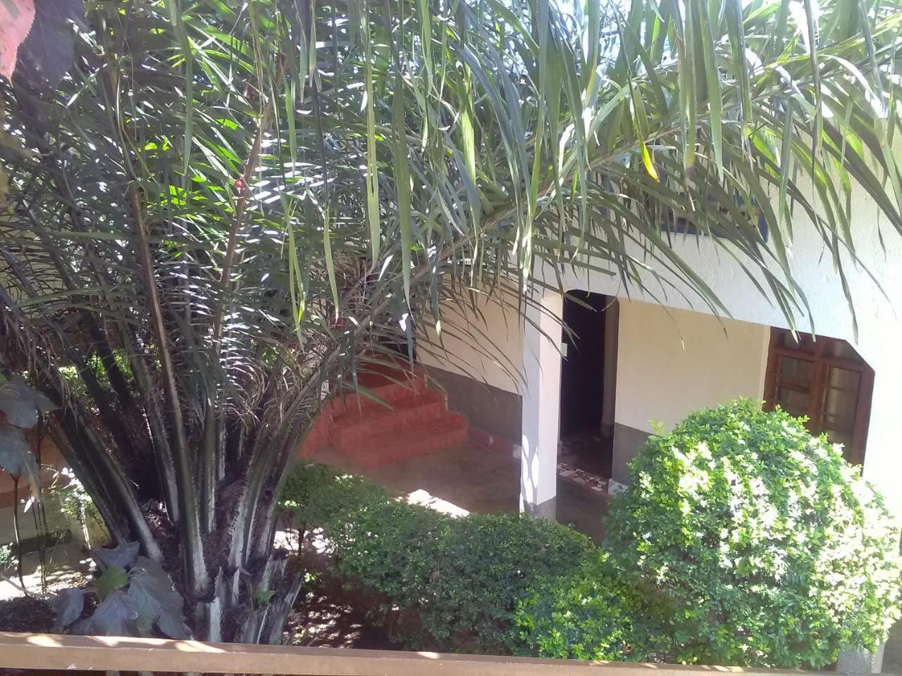 Gloria Motel Cyangugu Luaran gambar