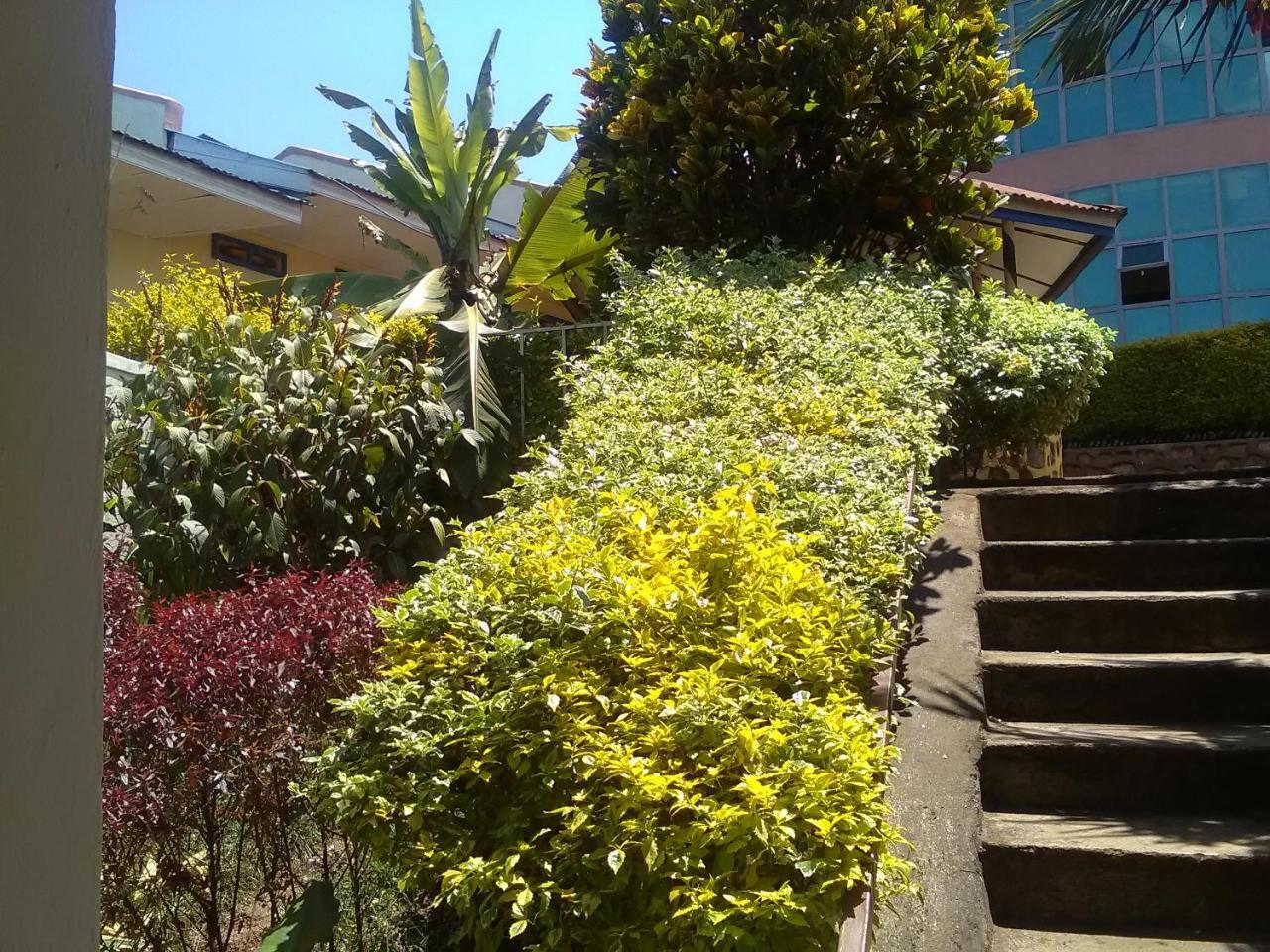 Gloria Motel Cyangugu Luaran gambar