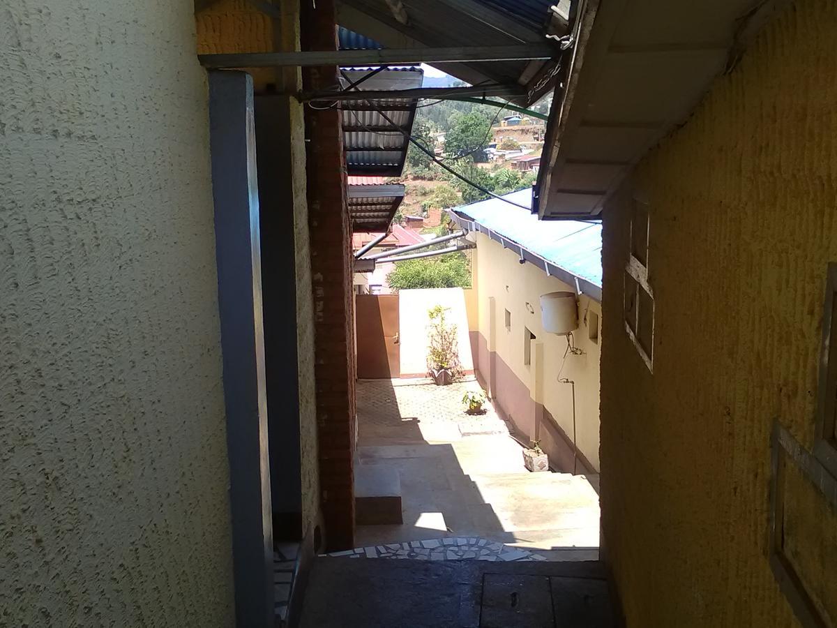 Gloria Motel Cyangugu Luaran gambar