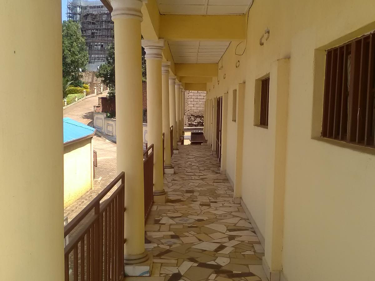 Gloria Motel Cyangugu Luaran gambar
