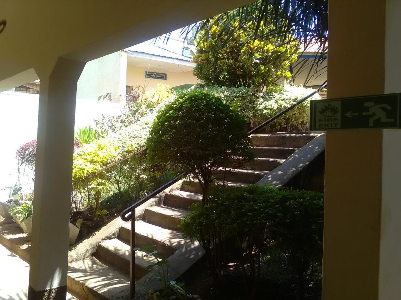Gloria Motel Cyangugu Luaran gambar